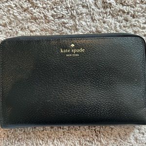 Black Kate Spade XL Travel Wallet